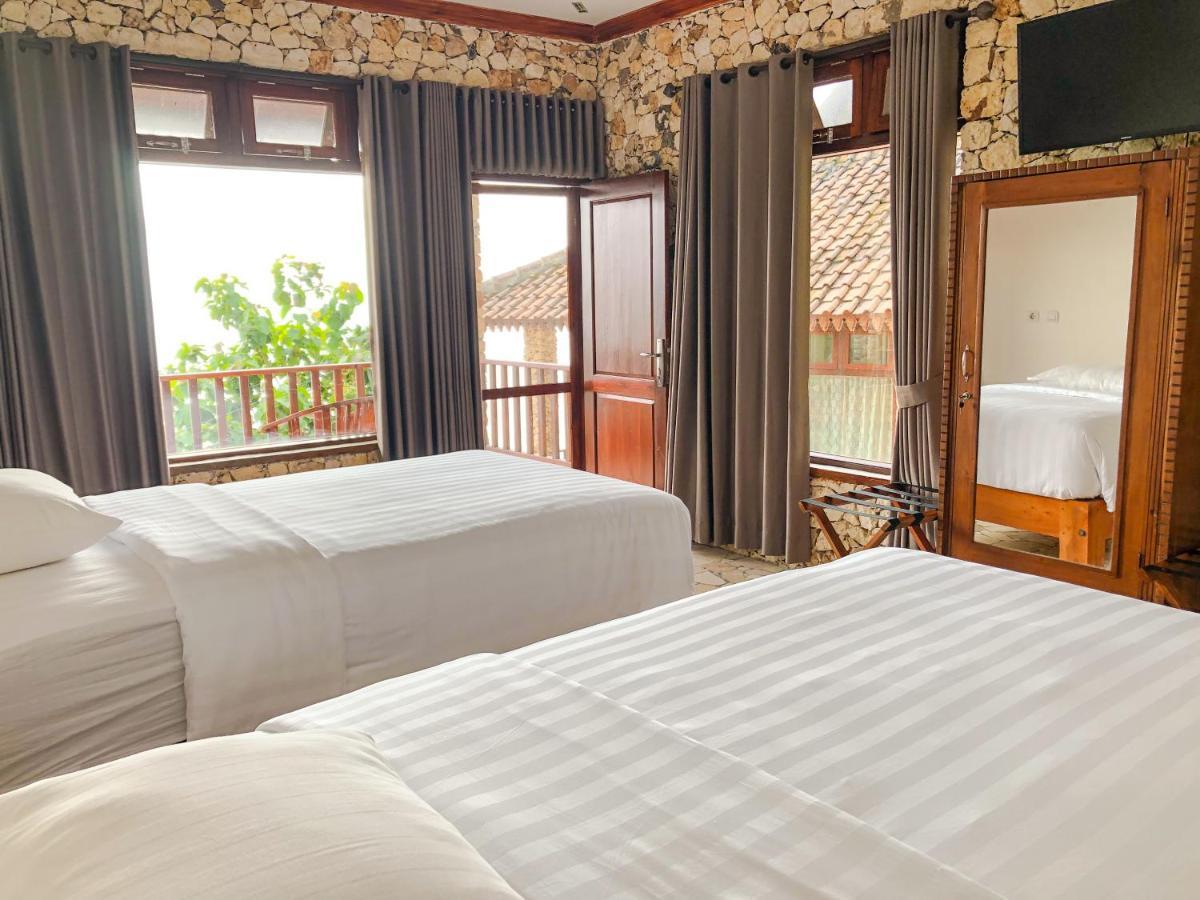 Edge Resort, Yogyakarta Parangtritis Exterior photo